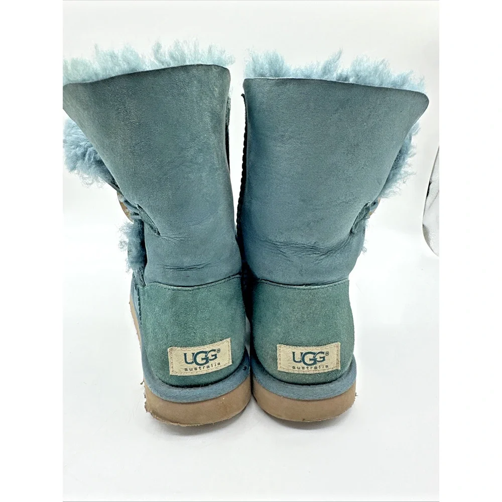 UGG Australia Bailey Button 5803 Teal Suede Sheepskin Winter Boots Women’s Sz 7